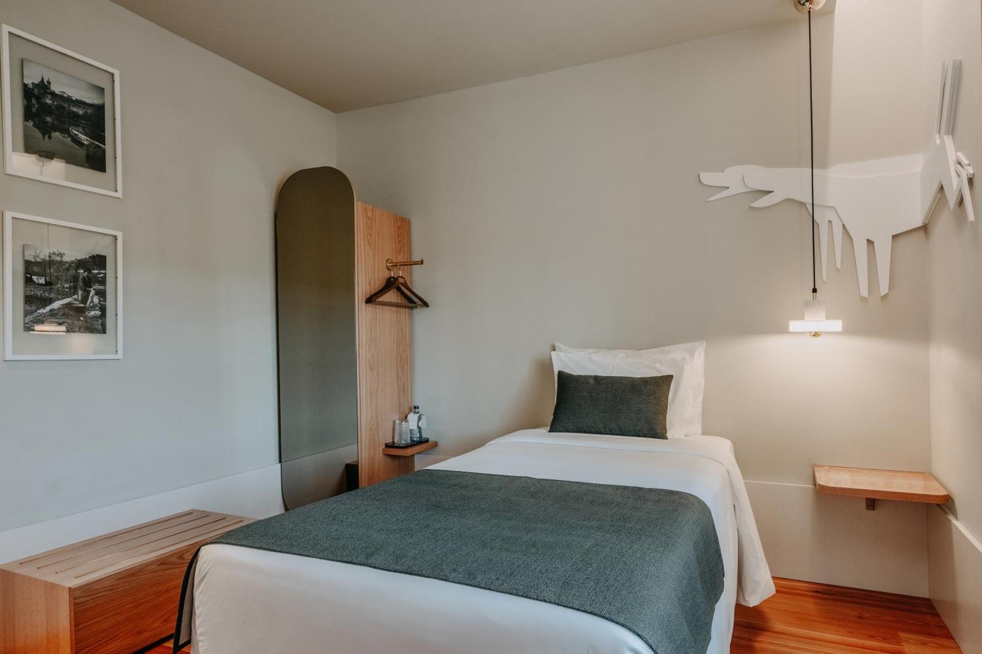 Casa Lérias Bed & Breakfast